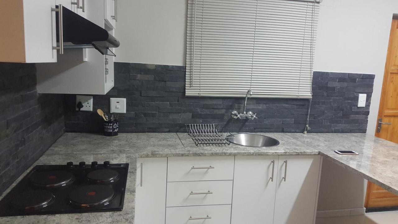 Tuna Self Catering Swakopmund Ngoại thất bức ảnh